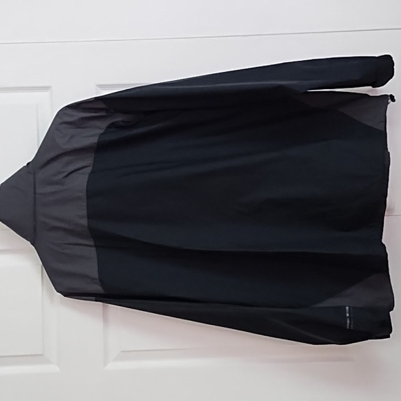 Men's Columbia Windbreaker - Picture 2 of 7